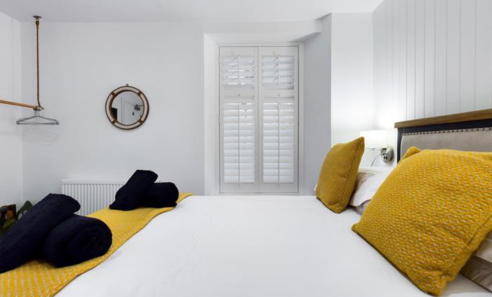 Room 2 - Room & Ensuite